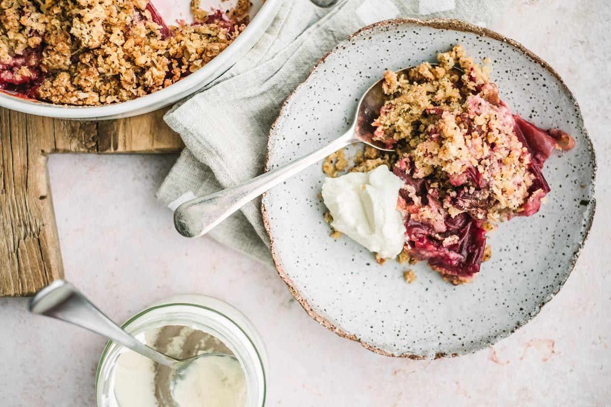 Rhubarb and Bush Apple Crumble